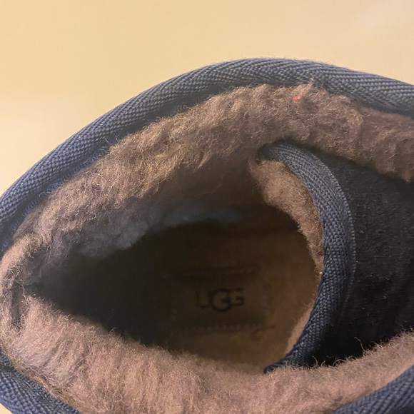 Mens UGG suede boot - Picture 3 of 4